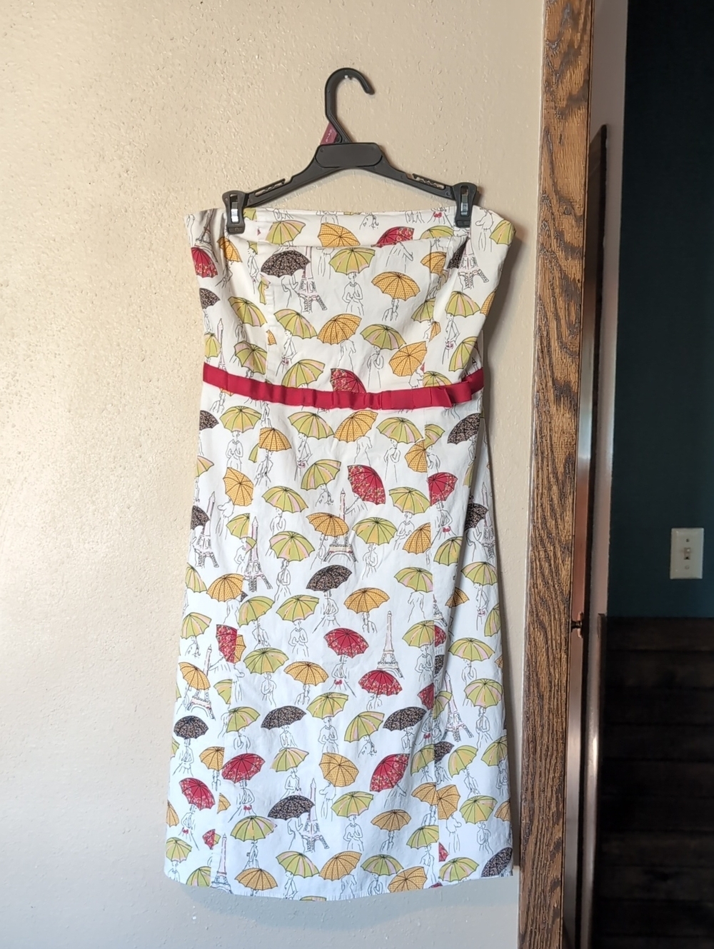 White Strapless Umbrella-Print Dress with Red Waistband - Picture 2 of 7